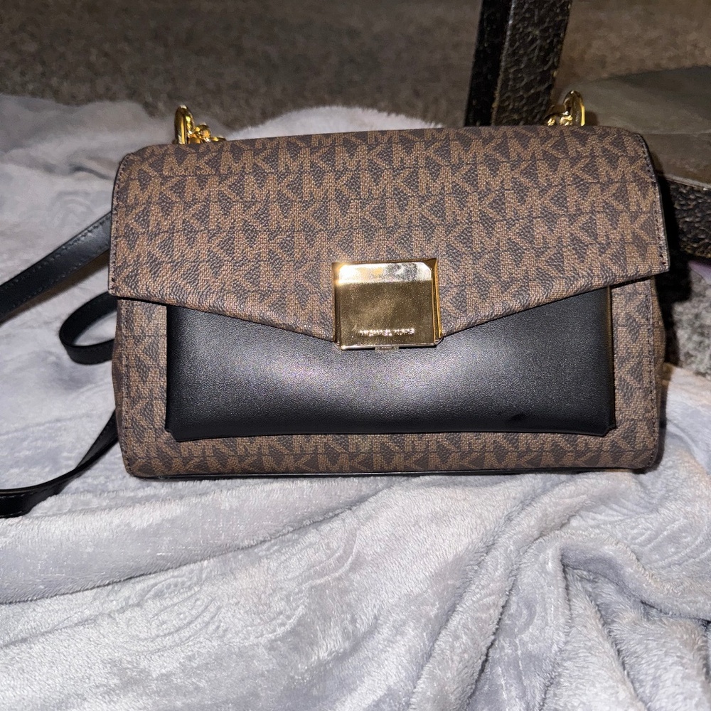 Micheal Kors Shoulder Bag